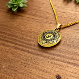 elleva Gold Plated OM Pendant with Mahamrityunjaya Mantra | Mahadev Locket for Men & Women | Spiritual Jewelry for Good Health & Wealth | Best Gift for Spiritual Seekers, Golden (Pack of 1) image 3