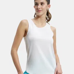 jockey AW77 Women's Super Combed Cotton Rich Regular Fit Solid Curved Hem Styled Tank Top image 4
