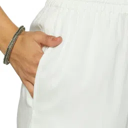 max Women's Regular Fit Trouser image 3