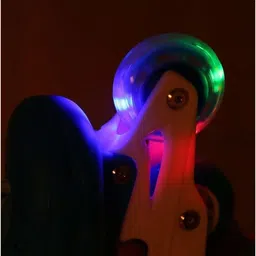 squadd Inline Skating Shoes Have Diffrent Size With PU LED Wheel In-line Skates - Size 6-9 UK image 4