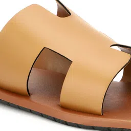 buxton Men Flip Flops image 4