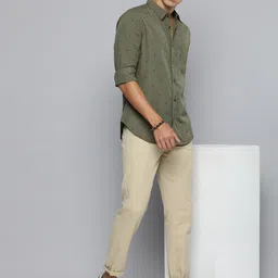 r.code by the roadster life co. Men Regular Fit Beige Pure Cotton Trousers image 5