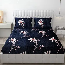vkom Woolen Double Fitted (Elastic) 254 TC Floral Bedsheet image 2
