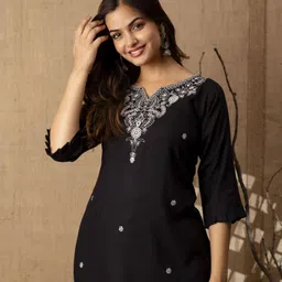 udati kaliya Women Embroidered Viscose Rayon Straight Kurta image 1