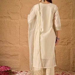 avanshee Women Chanderi Kurta Pant Dupatta Set image 2