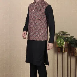 koshin Printed Men Waistcoat image 4