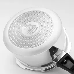 varaha Deluxe Premium Heavy Gauge 3 L Induction Bottom Pressure Cooker image 2