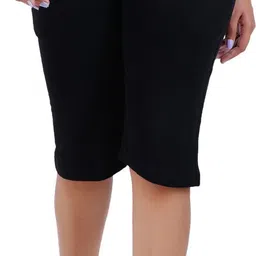 guide Women Black Capri image 3