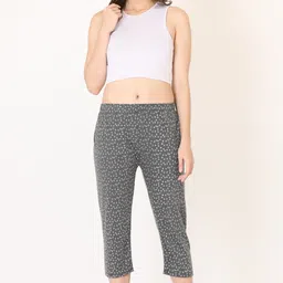 ddaspration Women Multicolor Capri image 3