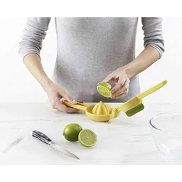 joseph joseph Juice Max Yellow & Green Nylon Citrus Press image 4