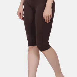 amour secret Women Brown Capri image 4