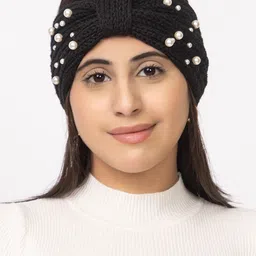 amoldo Solid Beanie image 1