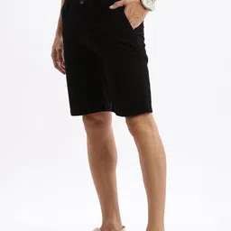 SHOWOFFFF Men Slim Fit Low-Rise Denim Denim Shorts image 5