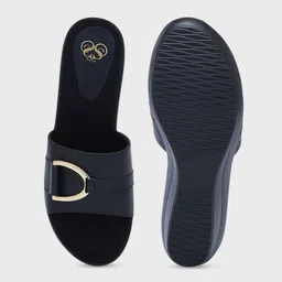 Sole To Soul Platform Sandals with Buckles image 3