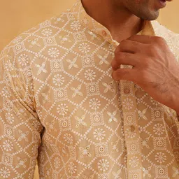 SOJANYA Men Embroidered Regular Sequinned Pure Cotton Kurta with Churidar image 2