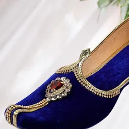 DEEUCO Men Stone Studded Ethnic Velvet Mojaris image 5