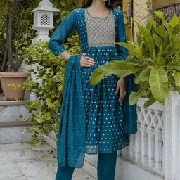 VredeVogel Women Floral Embroidered Regular Chanderi Silk Kurta with Trousers & With Dupatta-image-71