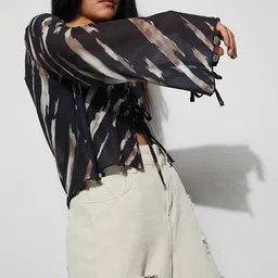 Ginger by Lifestyle Print Bell Sleeve Crop Top image 4