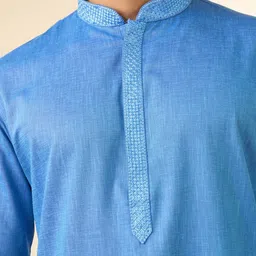 Diwas by Manyavar Mandarin Collar Straight Kurta image 2