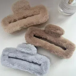 DIVASTRI Women Set of 3 Fur Claw Clip-picture-25