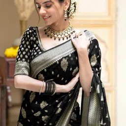 ZIKARAA Ethnic Motifs Zari Heavy Work Saree image 5