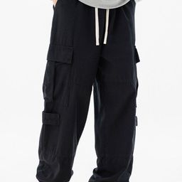 StyleCast x Revolte Men Easy Wash Regular Fit Solid Cotton Mid-Rise Cargo-picture-21