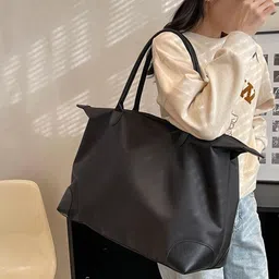 StyleCast x Revolte Women Foldable Duffel Handheld Bag image 4