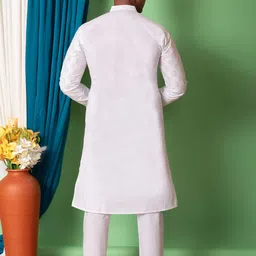 AHLAN APPARELS Ethnic Motifs Embroidered Sequinned Mandarin Collar Kurta With Pyjamas image 2