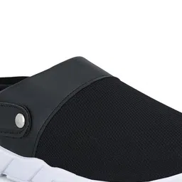 BIRDE Men Woven Design Slip-On Sneakers image 4