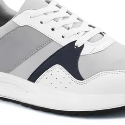 Roadster Men colourblocked chunky lace up casual sneakers image 2