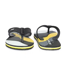 TGH Men Colourblocked Rubber Thong Flip-Flops image 5