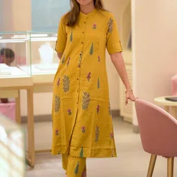 GoSriKi Women Ethnic Motifs Printed Regular Kurta with Trousers-picture-17