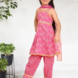 Cutiekins Girls Floral Printed A-Line Kurta with Salwar & Dupatta image 5