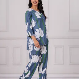 PINGAKSH Printed Top With Trouser Co-Ords image 5