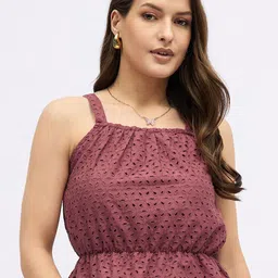 DressBerry Cotton Schiffli Peplum Crop Top-picture-15