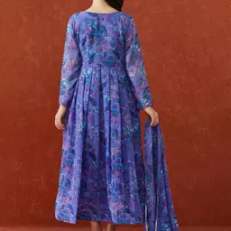 QSH Floral Printed Fit & Flared Maxi Ethnic Dresses With Dupatta image 3