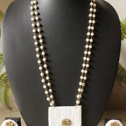 A Local Tribe Women White Necklace and Chains-picture-17