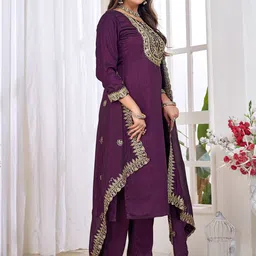 Ekta Textiles Women Ethnic Motifs Embroidered Regular Thread Work Kurta with Trousers & With Dupatta image 2
