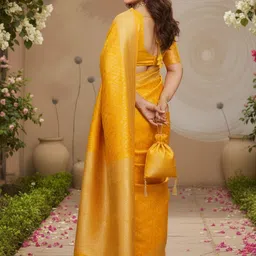 NIWAA Zari Silk Blend Saree image 3