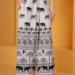 Tvyozs Women Ethnic Motifs Printed Regular Pure Cotton Kurta with Palazzos image 3