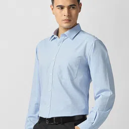 Van Heusen Spread Collar Pure Cotton Formal Shirt image 4