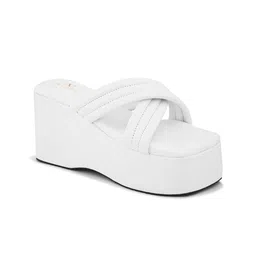 XE Looks Platform Sandals with Bows image 4