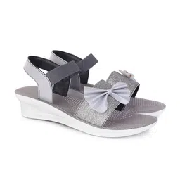 PENNEN Women Open Toe Flats image 2