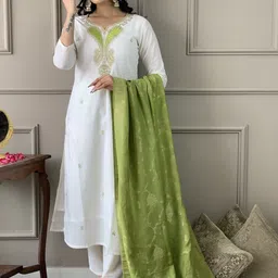 Siya Fashion Women Embroidered Regular Kurta with Trousers & With Dupatta image 4