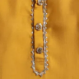 LITTLE COLLARS Boys Mandarin Collar Cotton Silk Straight Kurta With Trouser & Nehru Jacket image 3