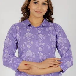 Aramya Women Floral Printed Cotton Kurta with Trousers image 4