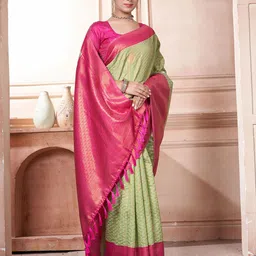 Anouk Striped Zari Kanjeevaram Saree image 2