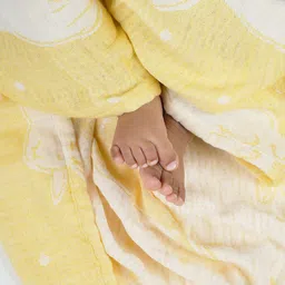 Doctor Towels Yellow & White 1 Printed Other 350 GSM Bath Towel image 3