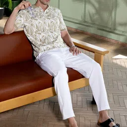 Campus Sutra Men Polo Collar T-shirt image 4