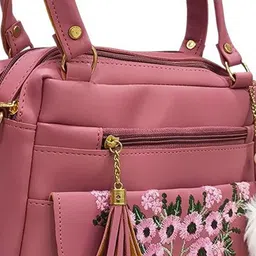 MAGNIFIQUE Textured Handheld Bag image 2